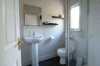 In-room Bathroom Ben Lawers