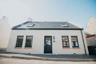 Bên ngoài 4 The Seafield Arms Hotel Cullen – Self Catering