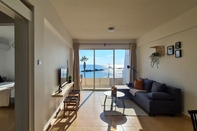 Common Space Phaedrus Living: Seaview Luxury flat Paphinia 204