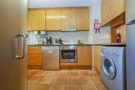 Bedroom B39 - Marinapark 2 Bed Flat