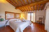 Bedroom Vinsantaia With Shared Pool