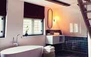 In-room Bathroom 7 Relais & Chateaux Weeshuis Gouda