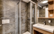 In-room Bathroom 7 Alpenblick Apartments by A-Appartements