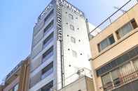 Exterior HOTEL LiVEMAX Yokohama Stadium Mae