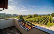 Bedroom 2 Vineyard Holiday House Kerin