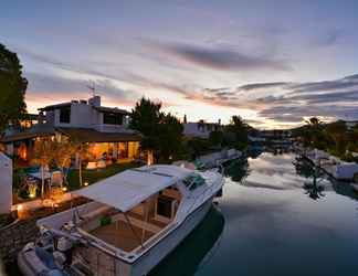 ภายนอกอาคาร 2 Villasonboard Ermioni Dock Villa Porto Hydra Canal