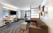 Bedroom 6 Microtel Inn & Suites by Wyndham Farmington