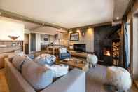 Common Space Keystone Lodge by Alpine Residences