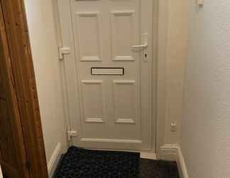 Lobi 2 Stayzo House Accommodation- Coventry Free Parking