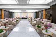 Lobby Radisson Blu Hotel Riyadh Qurtuba