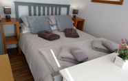 Bedroom 3 Cleeves Cabins, Ailsa - Stunning Luxury Escape