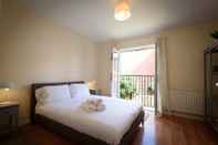 Bedroom Karah Suites - Harescombe House