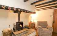 Common Space 7 Cosy 2-bed Cottage in Ingleton North Yorkshi
