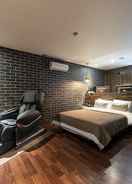 BEDROOM Goyang Traum