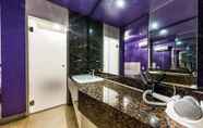In-room Bathroom 7 Sinchon Orange County