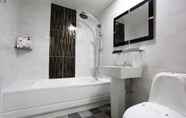 In-room Bathroom 7 Osan Stay25 Hotel