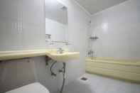 In-room Bathroom Gunsan Mulbitgoeul