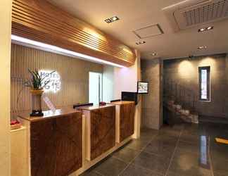 Sảnh chờ 2 Suwon Station Myeongjak Hotel