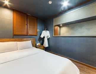 Kamar Tidur 2 Incheon Theme