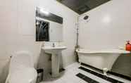 In-room Bathroom 5 Jecheon Equus