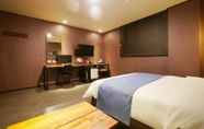 Bedroom 5 Daejeon Yuseong One