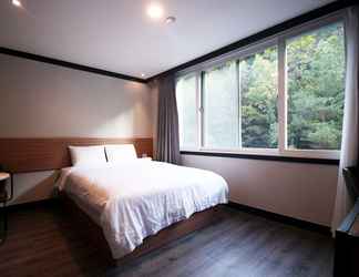 Bedroom 2 Yangsan Deokgye Seastar
