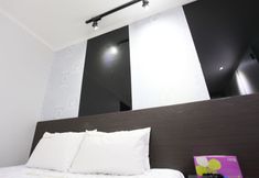 Others 2 Bulgwang Tiffany