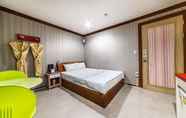 Bedroom 5 Ansan Hstay Hotel