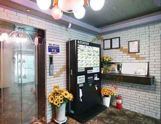 Lobi 2 Jeungpyeong Gallery Self Check-in Motel