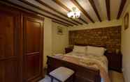 Bedroom 7 Fab 2 Bed Cotswolds Cottage With Private Courtyard