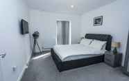 Kamar Tidur 3 Exquisite One Bed Apartment