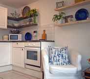 ห้องนอน 4 Charming 1-bed Cottage in Pembroke Close to Castle