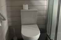 In-room Bathroom Lovely 1-bed House in Fochabers, Scotland