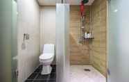 Toilet Kamar 3 Gimpo Hotel M