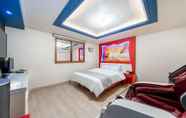 Bedroom 3 Pocheon Social Hotel