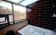 In-room Bathroom 7 Pocheon Mu