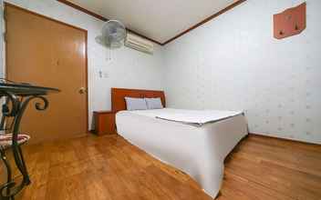 Bedroom 4 Andong Samsung