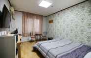 Bedroom 3 Daejeon Yuseong Chowon Motel