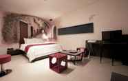 Kamar Tidur 5 Suyu Solid Hotel