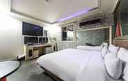 Bedroom 7 Ulsan Samsan New Equus