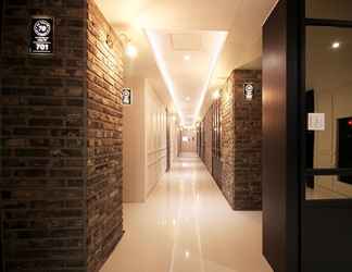 Lobby 2 Busan Sasang Vins70