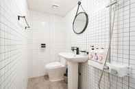 In-room Bathroom Sindang A