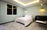 Phòng ngủ 6 Muan Namak Oneul Hotel