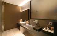Phòng tắm bên trong 5 Namyangju Hotel Gram