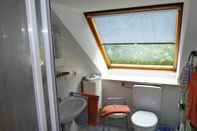 In-room Bathroom Haus Frier