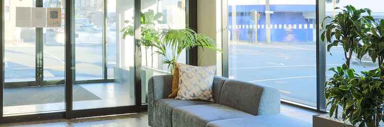 Lobby Ramada by Wyndham Wellington Taranaki Street