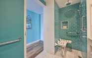 In-room Bathroom 7 Margaritaville Resort Times Square