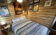 Bilik Tidur 4 Cosy Retro 1 Bed Shute Lodge in Bovey Tracey,