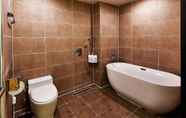 Toilet Kamar 6 Sosan Bobo Hotel