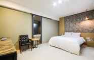 Kamar Tidur 3 Yeosu Hotel Y